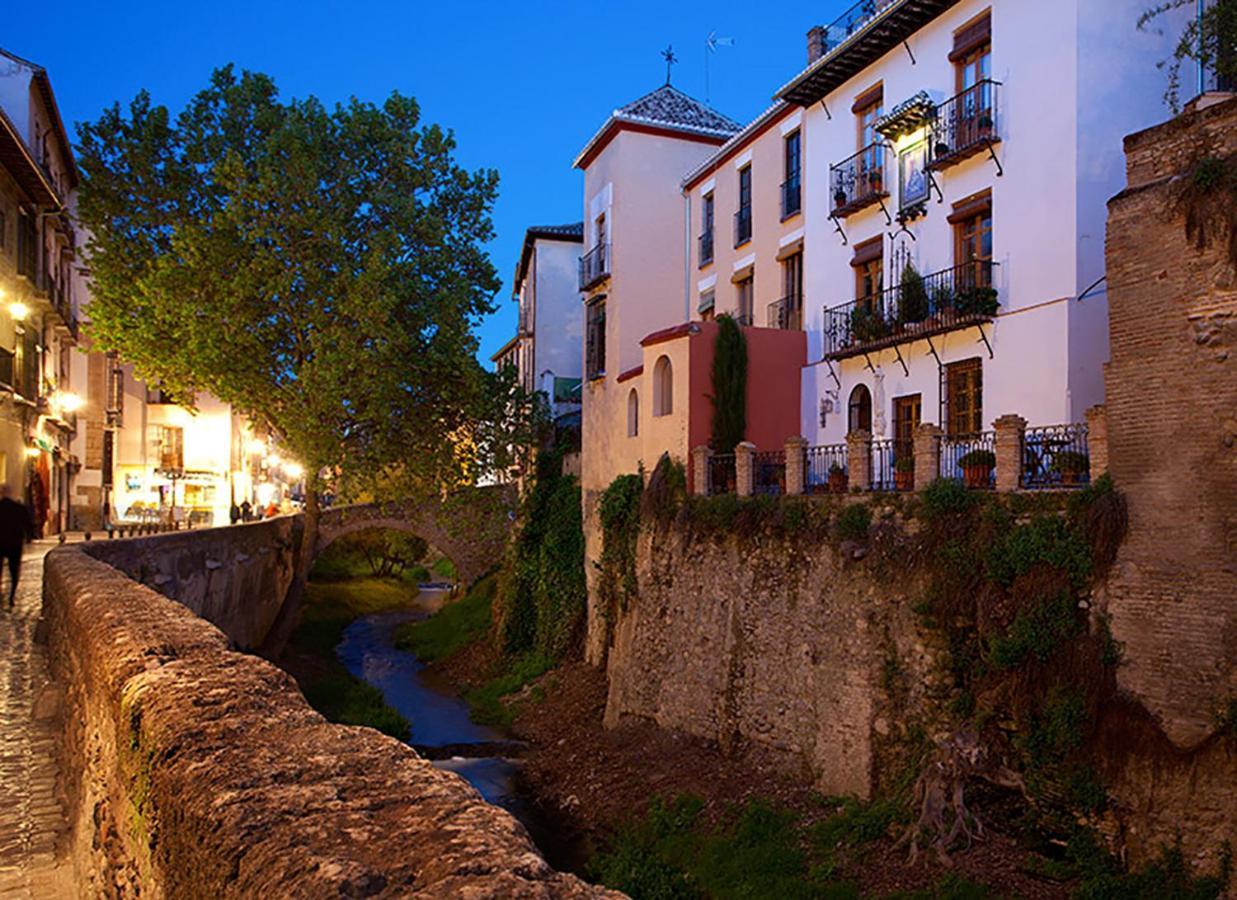 Apartamentos Bravo Granada Exterior photo